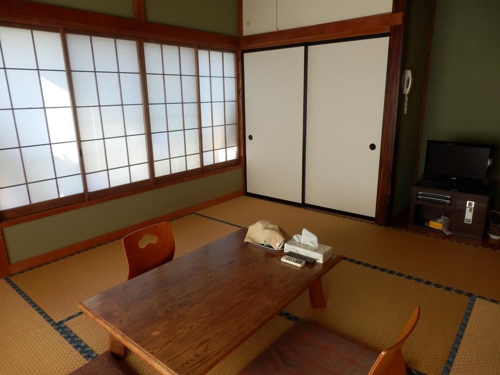 Izumi Hotel Izu  Buitenkant foto